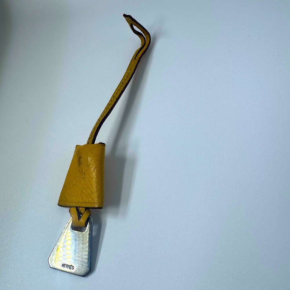 Hermès Micro Clochette Gold Silver Tag Vintage Rare Collectible Authentic 70s - Picture 8 of 11